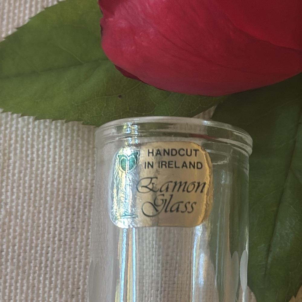 🌹 Eamon Glass; VINTAGE Beautiful Ireland Hand-Cut Crystal Etched Mini Vase 6” - Picture 2 of 10